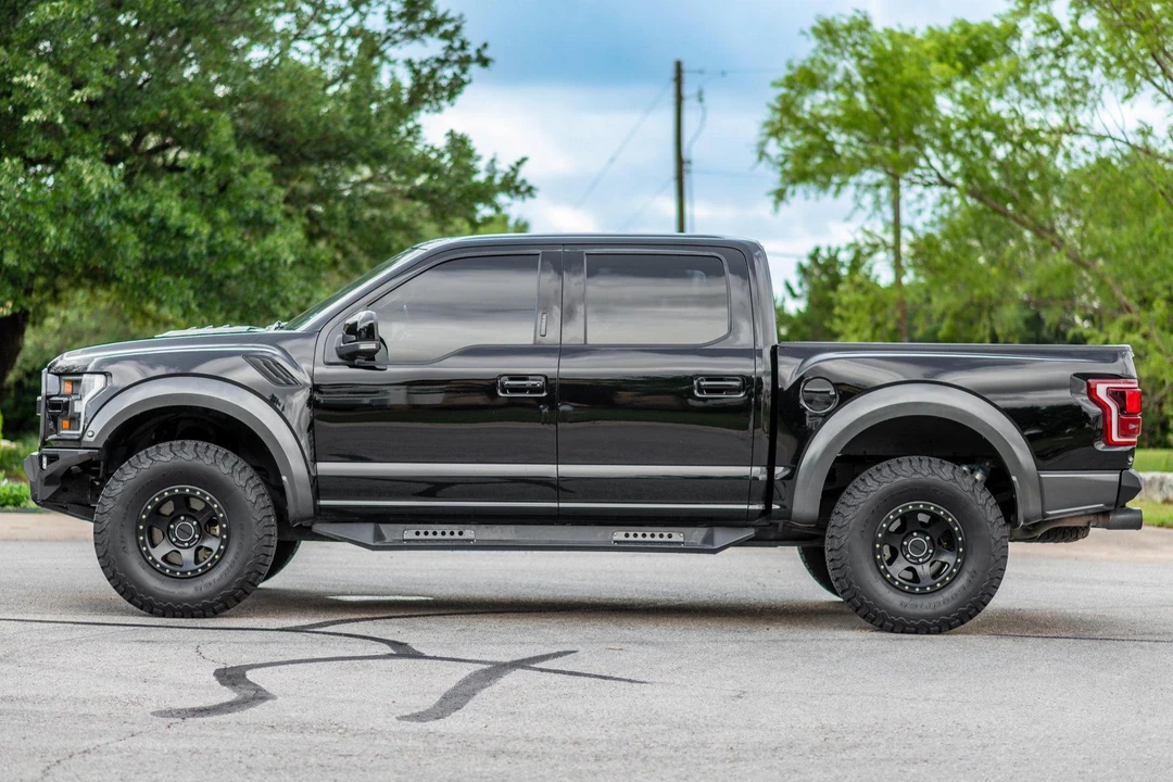 2017 Ford F-150 Raptor 13th Gen - Image 3 of 31