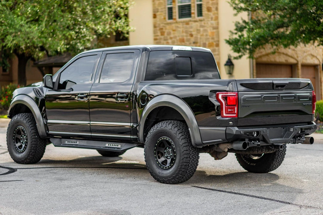 2017 Ford F-150 Raptor 13th Gen - Image 4 of 31