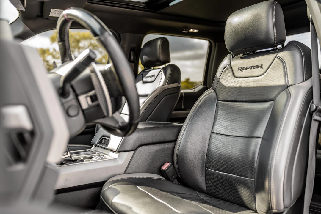 2017 Ford F-150 Raptor 13th Gen - Image 30 of 31