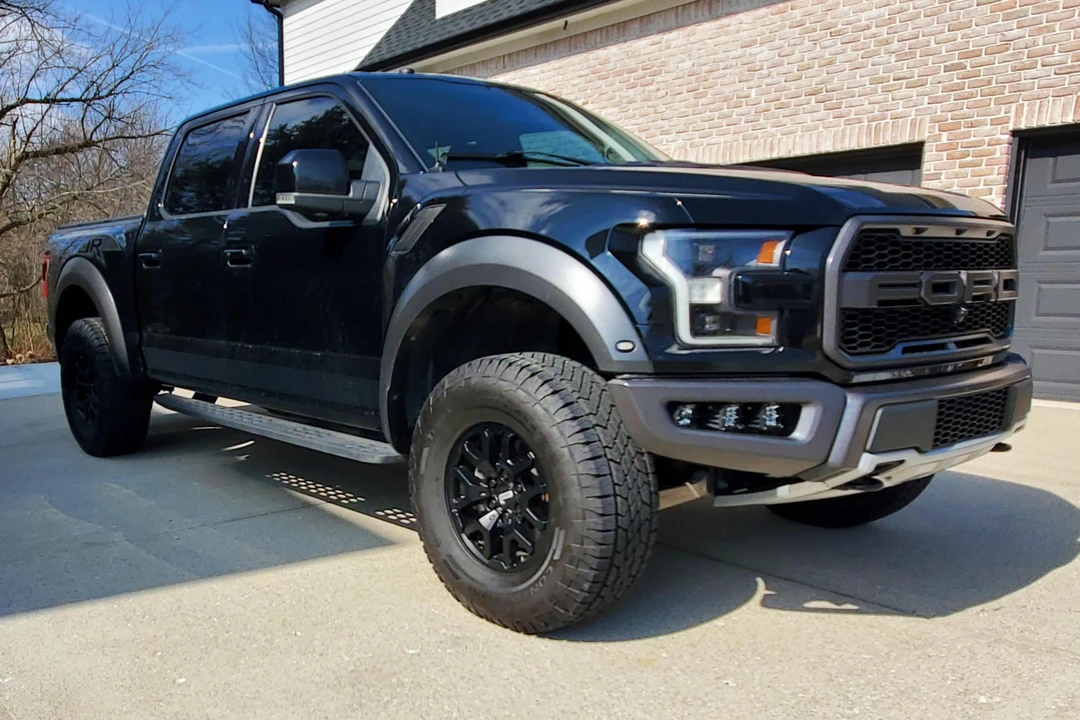 2017 Ford F-150 Raptor 13th Gen - Image 25 of 31