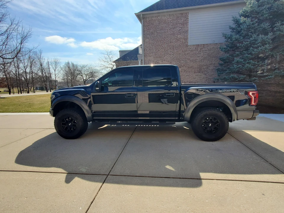2017 Ford F-150 Raptor 13th Gen - Image 10 of 31