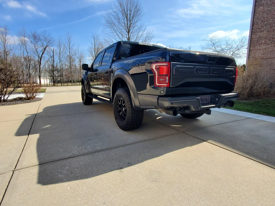 2017 Ford F-150 Raptor 13th Gen - Image 14 of 31