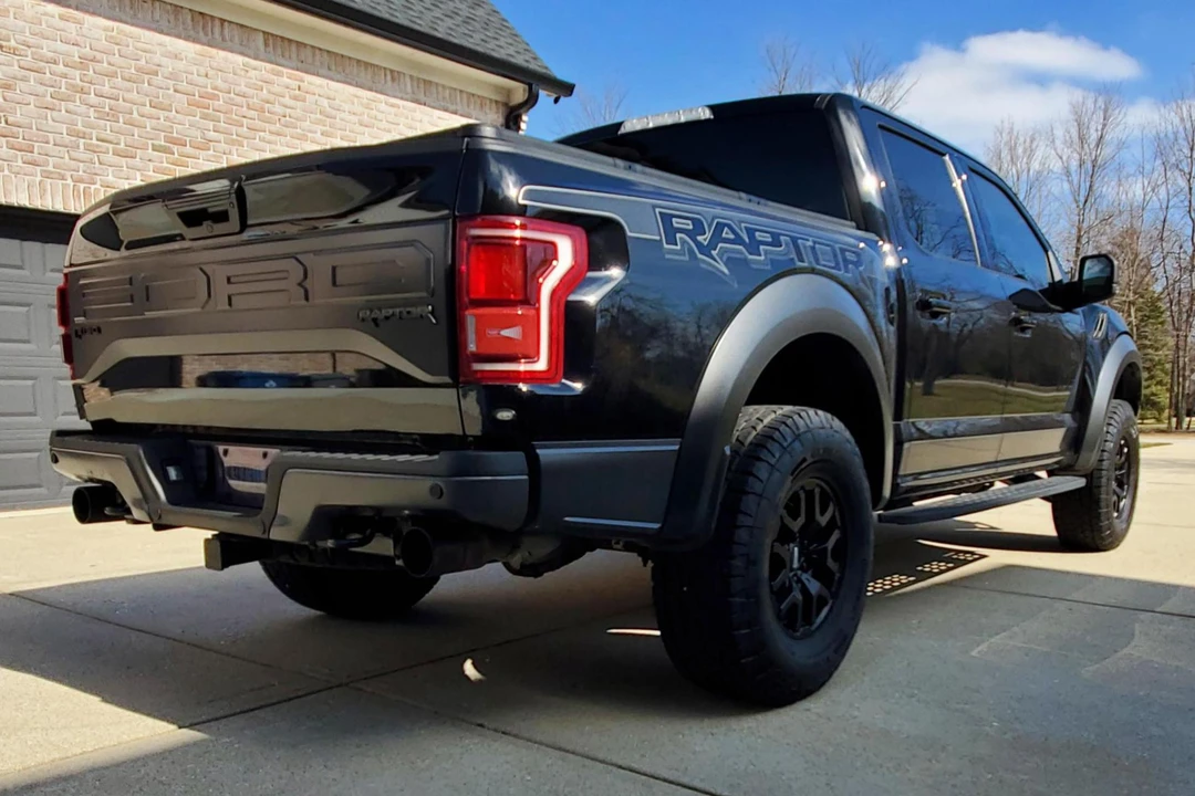 2017 Ford F-150 Raptor 13th Gen - Image 21 of 31