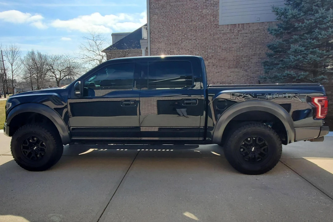 2017 Ford F-150 Raptor 13th Gen - Image 9 of 31