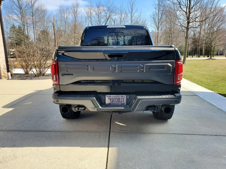2017 Ford F-150 Raptor 13th Gen - Image 15 of 31