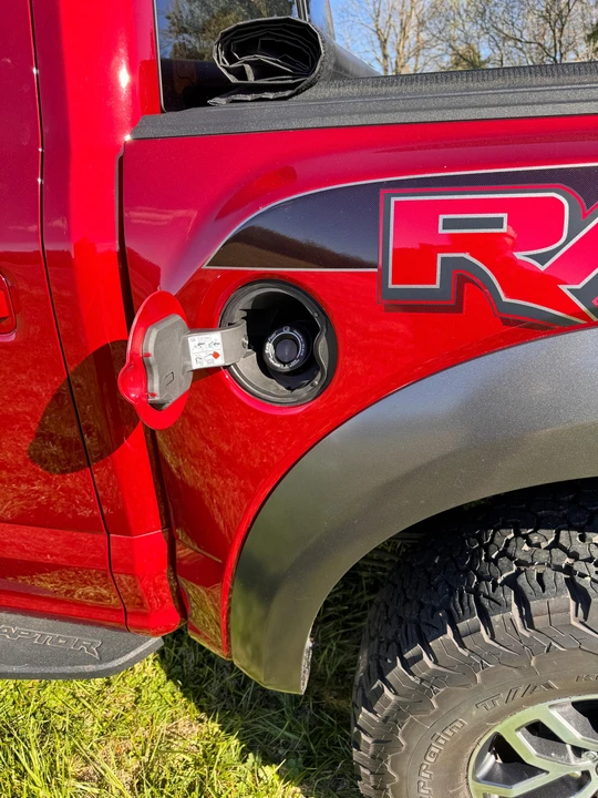 2017 Ford F-150 Raptor 13th Gen - Image 20 of 31