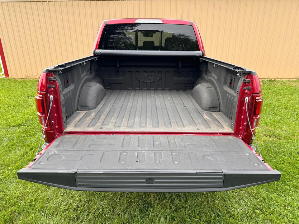 2017 Ford F-150 Raptor 13th Gen - Image 22 of 31