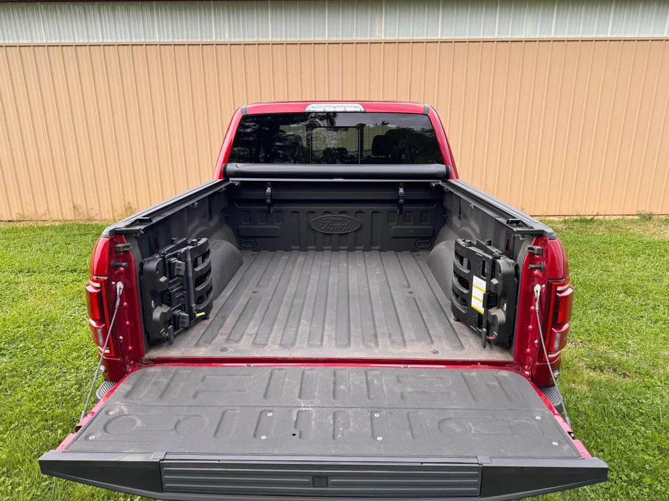 2017 Ford F-150 Raptor 13th Gen - Image 23 of 31