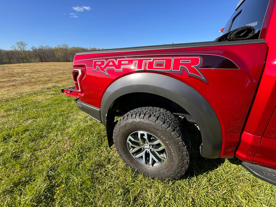 2017 Ford F-150 Raptor 13th Gen - Image 28 of 31