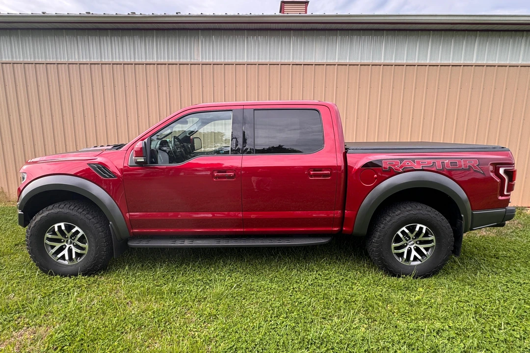 2017 Ford F-150 Raptor 13th Gen - Image 3 of 31