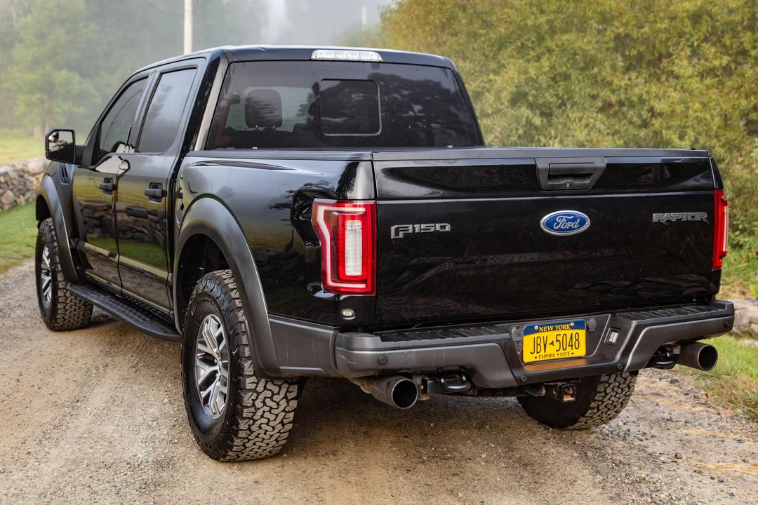2017 Ford F-150 Raptor 13th Gen - Image 7 of 31