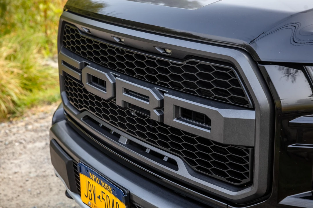 2017 Ford F-150 Raptor 13th Gen - Image 14 of 31