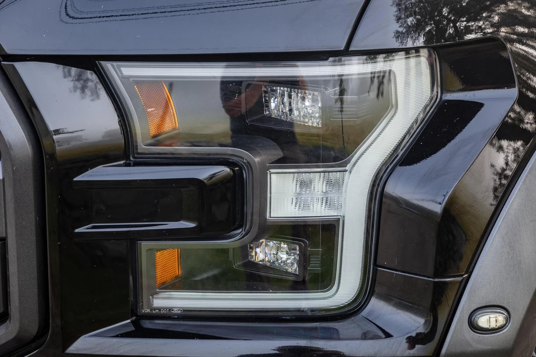 2017 Ford F-150 Raptor 13th Gen - Image 15 of 31
