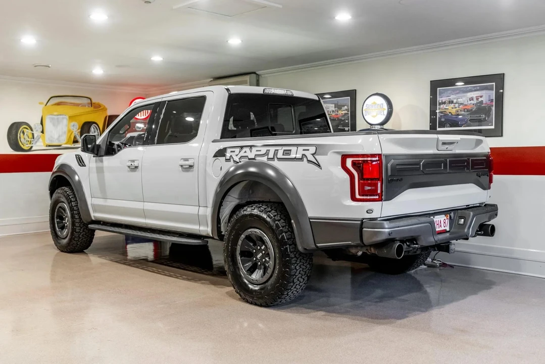 2017 Ford F-150 Raptor 12th Gen - Image 8 of 31