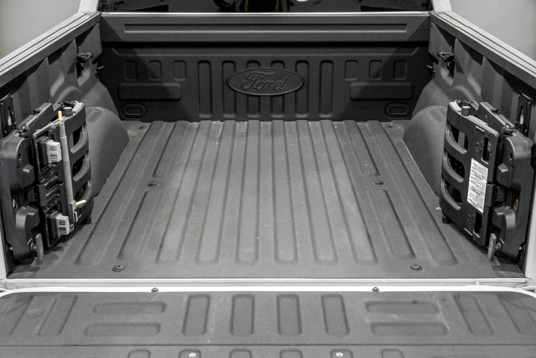 2017 Ford F-150 Raptor 12th Gen - Image 30 of 31