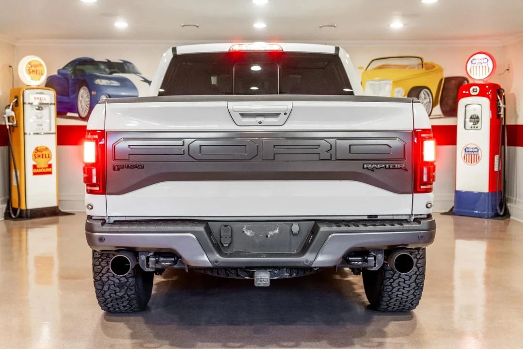 2017 Ford F-150 Raptor 12th Gen - Image 9 of 31