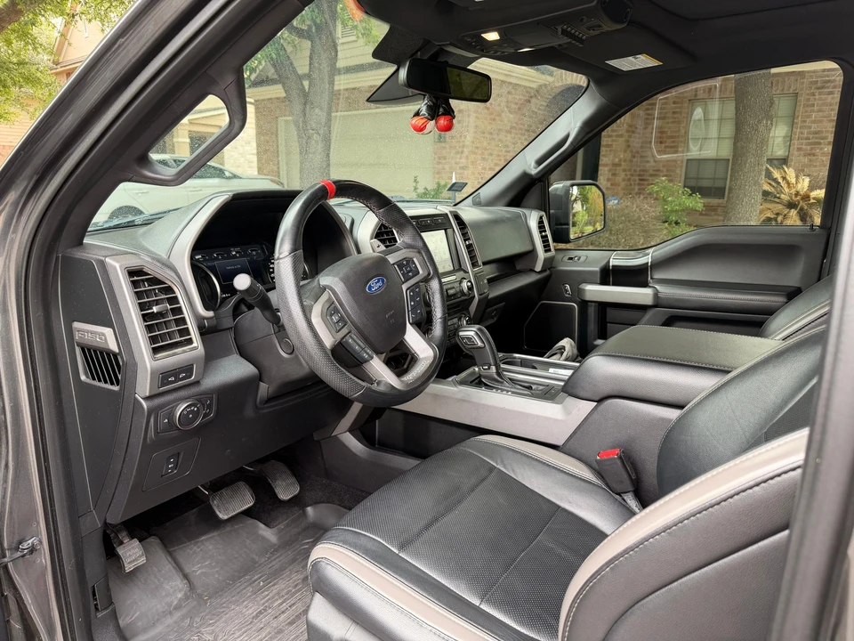 2017 Ford F-150 Raptor 13th Gen - Image 27 of 31