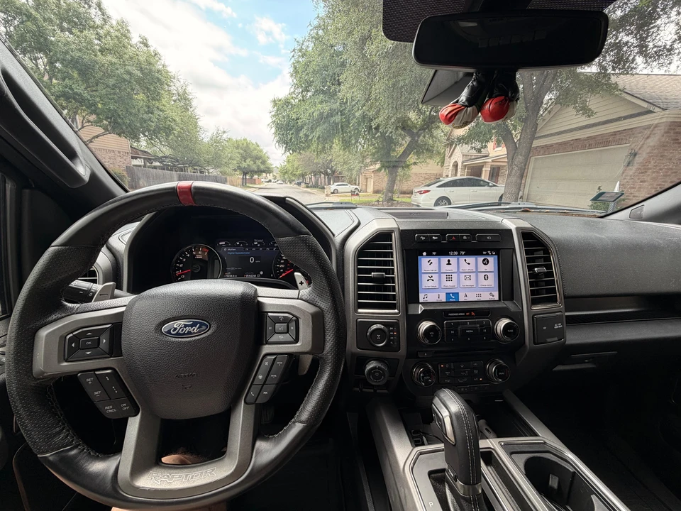 2017 Ford F-150 Raptor 13th Gen - Image 29 of 31