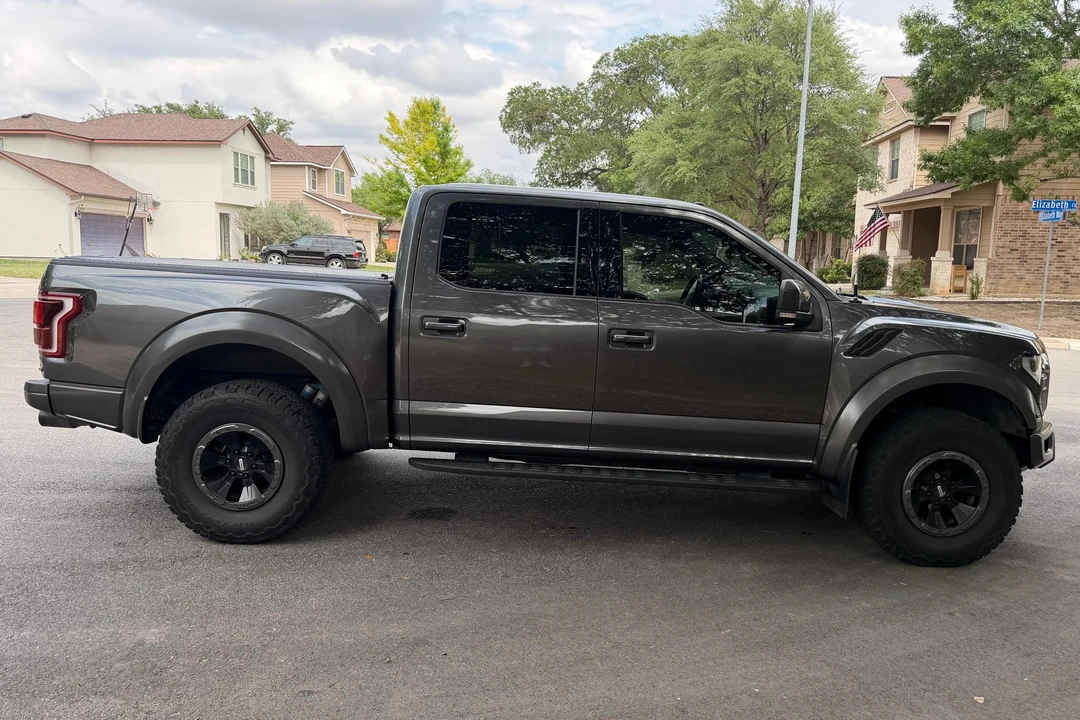2017 Ford F-150 Raptor 13th Gen - Image 3 of 31