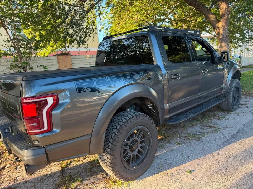 2017 Ford F-150 Raptor 13th Gen - Image 13 of 20