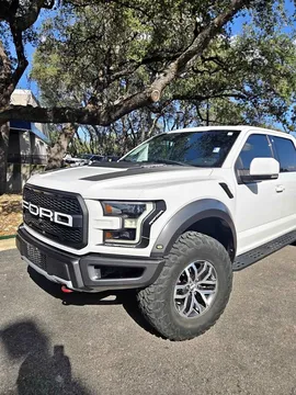 2017 Ford F-150 Raptor Pickup 4D 5 1/2 ft