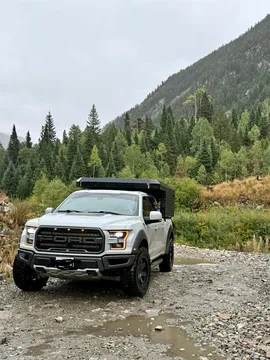 2017 Ford F-150 Raptor Pickup 4D 5 1/2 ft