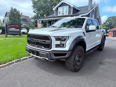2017 Ford F-150 Raptor Pickup 4D 5 1/2 ft