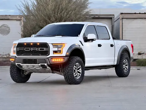 2017 Ford F-150 Raptor Pickup 4D 5 1/2 ft