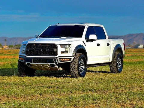 2017 Ford F-150 Raptor Pickup 4D 5 1/2 ft