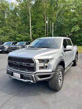 2017 Ford F-150 Raptor SuperCrew 4WD