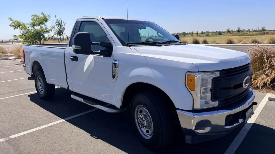 2017 Ford Super Duty 4th Gen - Image 2 of 10