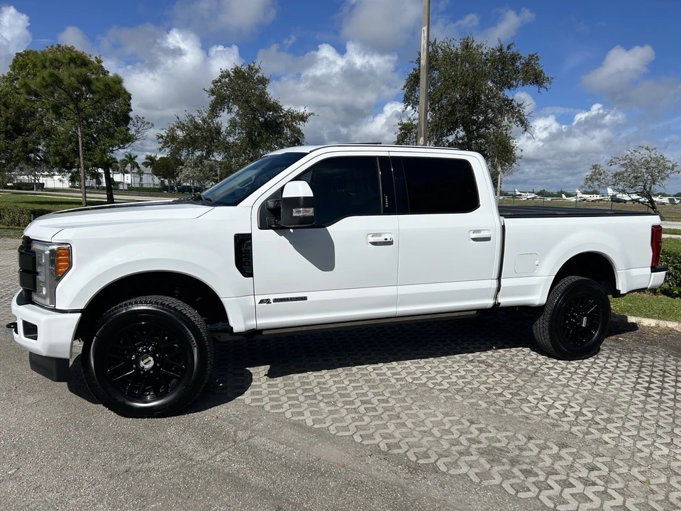 2017 Ford Super Duty 4th Gen - Image 2 of 21