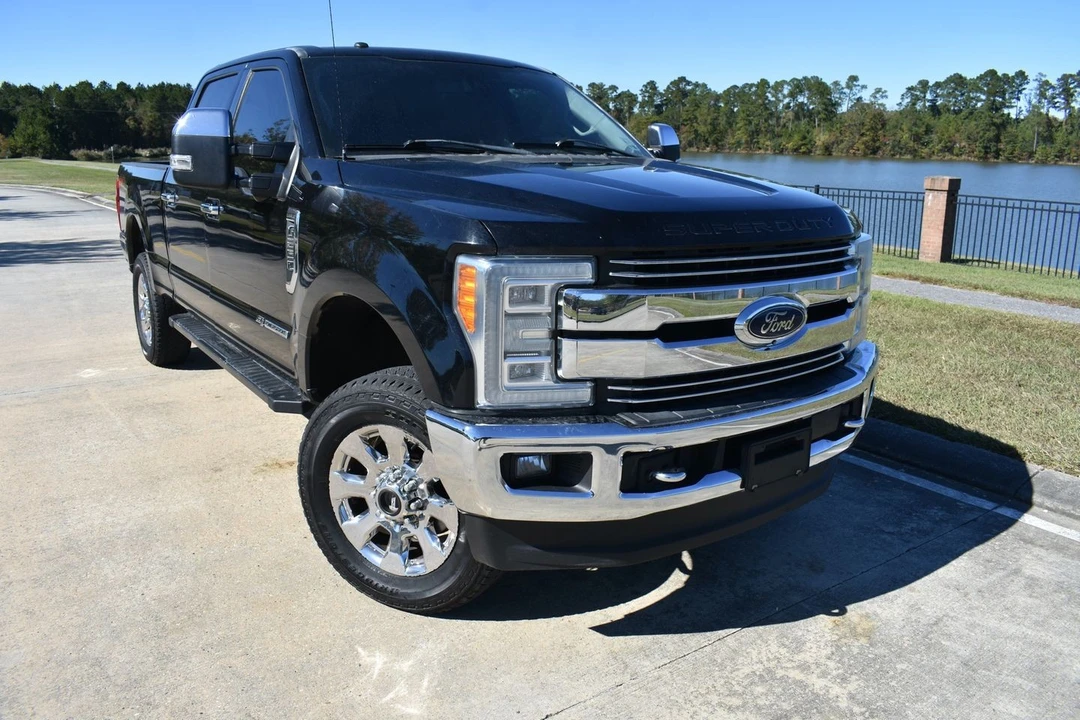 2017 Ford Super Duty 3rd Gen - Image 2 of 12