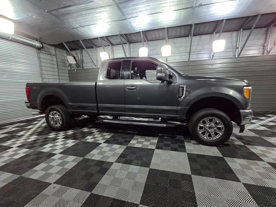 2017 Ford Super Duty 4th Gen - Image 9 of 12