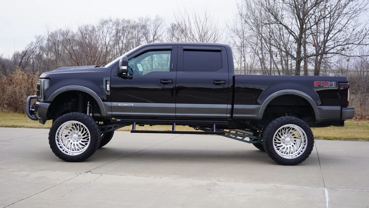 2017 Ford Super Duty 4th Gen - Image 2 of 21