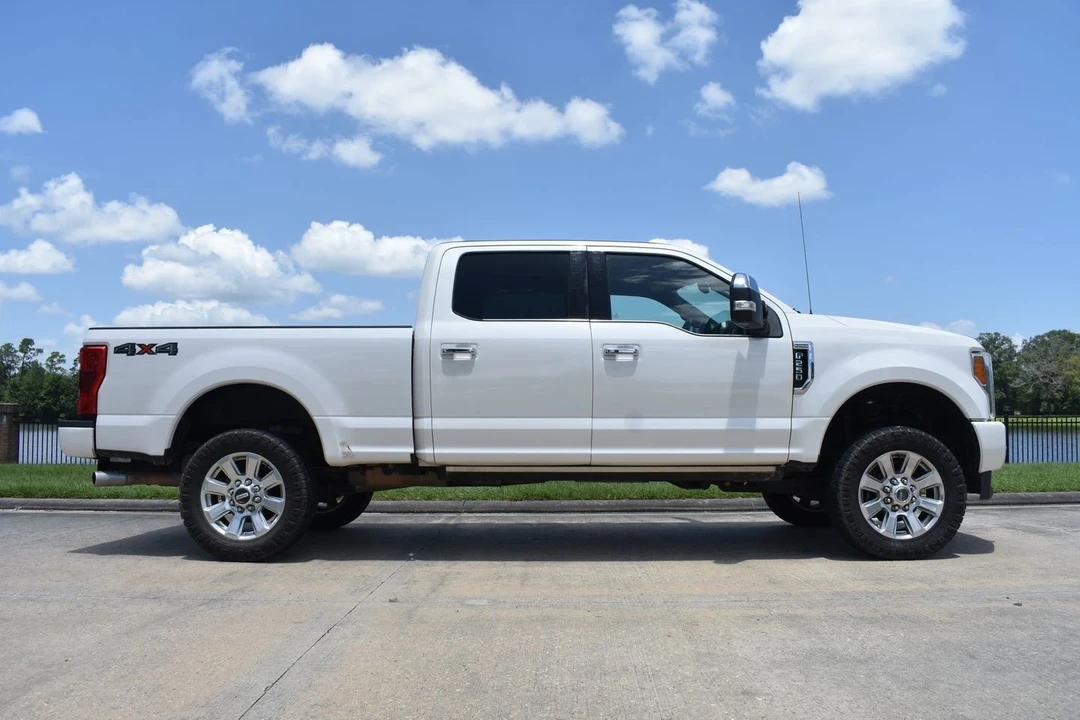 2017 Ford Super Duty 4th Gen - Image 3 of 12