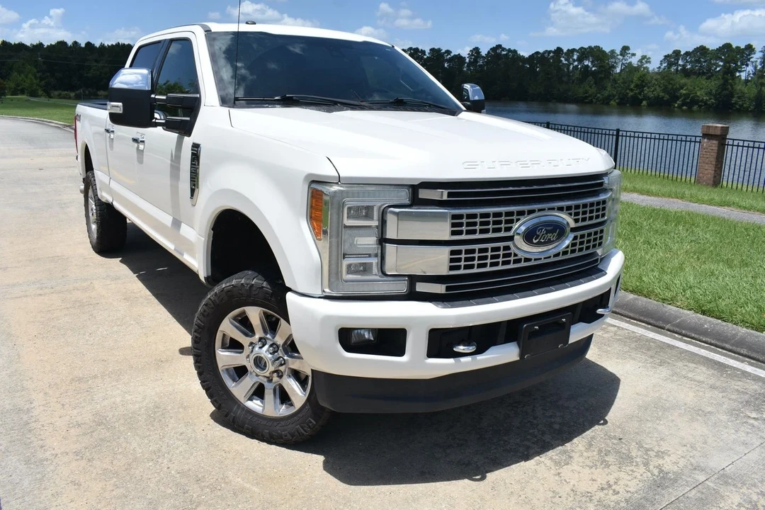 2017 Ford Super Duty 4th Gen - Image 2 of 12