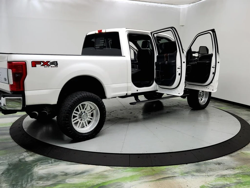 2017 Ford Super Duty 4th Gen - Image 11 of 12