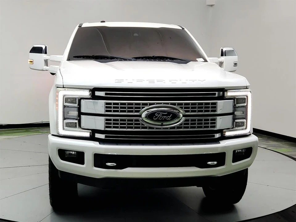2017 Ford Super Duty 4th Gen - Image 2 of 12