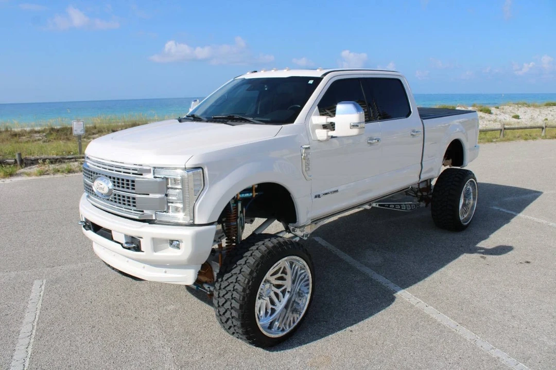 2017 Ford Super Duty 4th Gen - Image 2 of 21