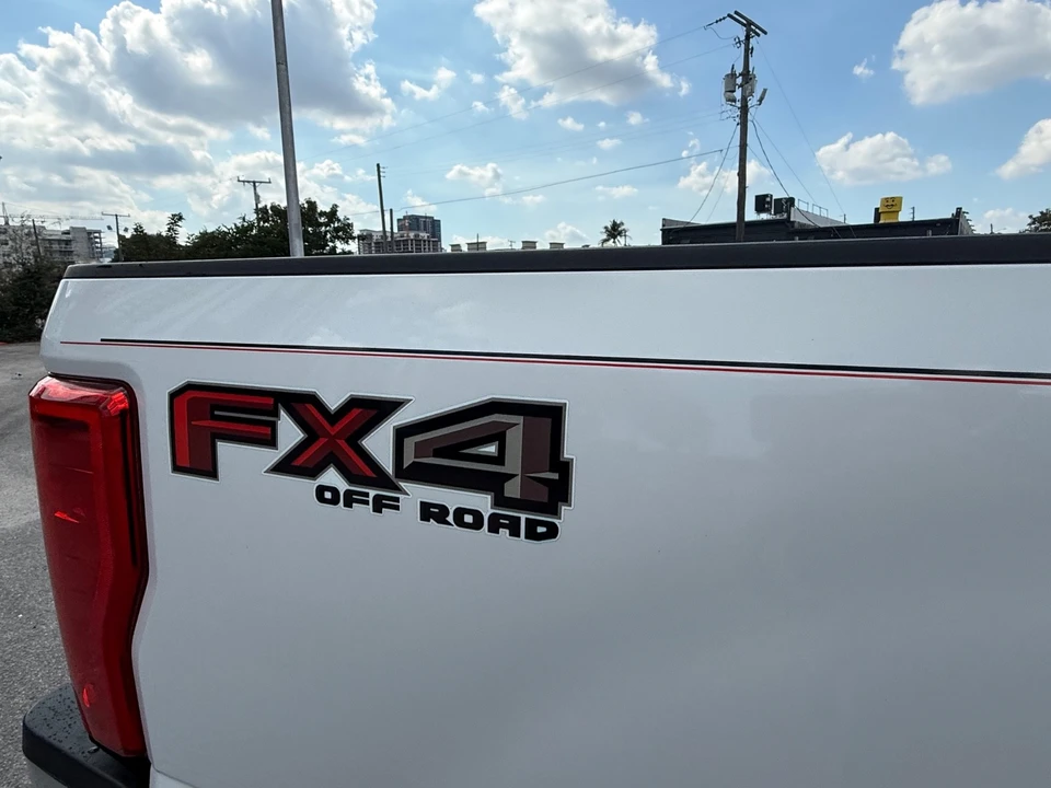 2017 Ford Super Duty 4th Gen - Image 19 of 21