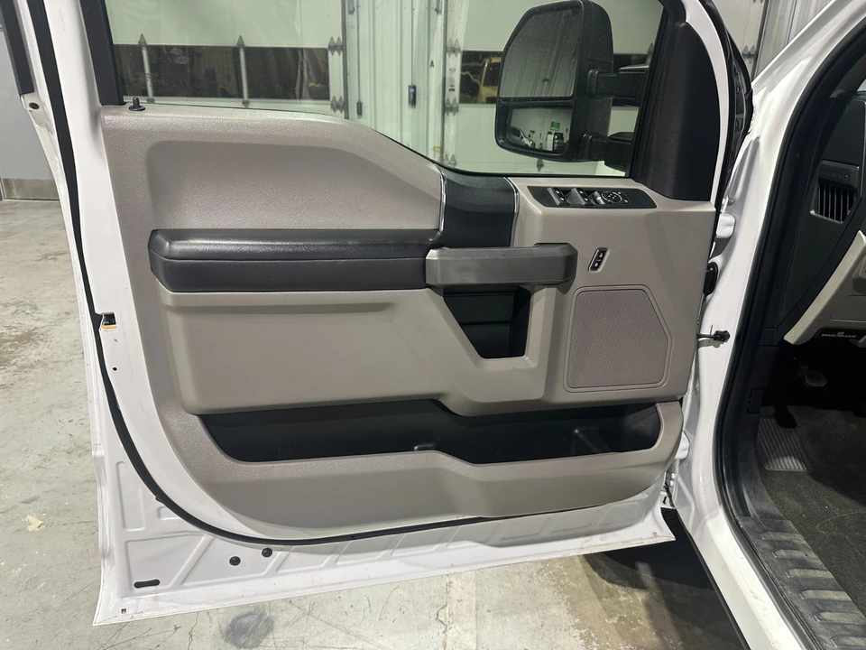 2017 Ford Super Duty 3rd Gen - Image 15 of 21