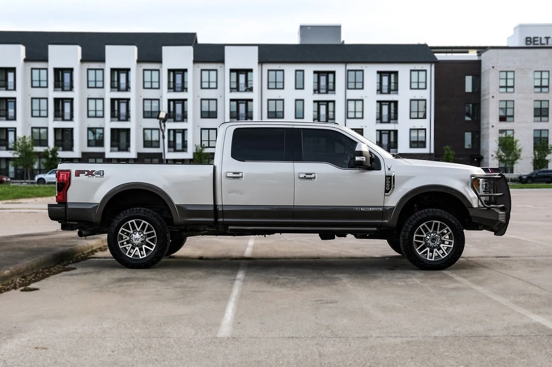 2017 Ford Super Duty 4th Gen - Image 9 of 21
