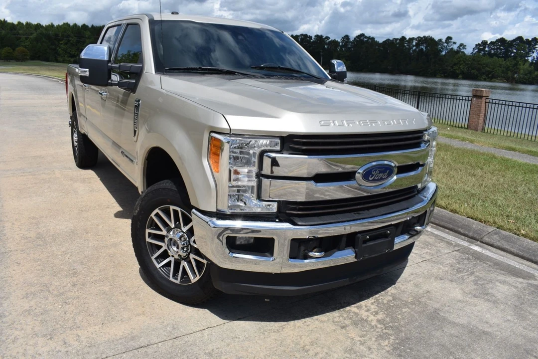 2017 Ford Super Duty 4th Gen - Image 2 of 20