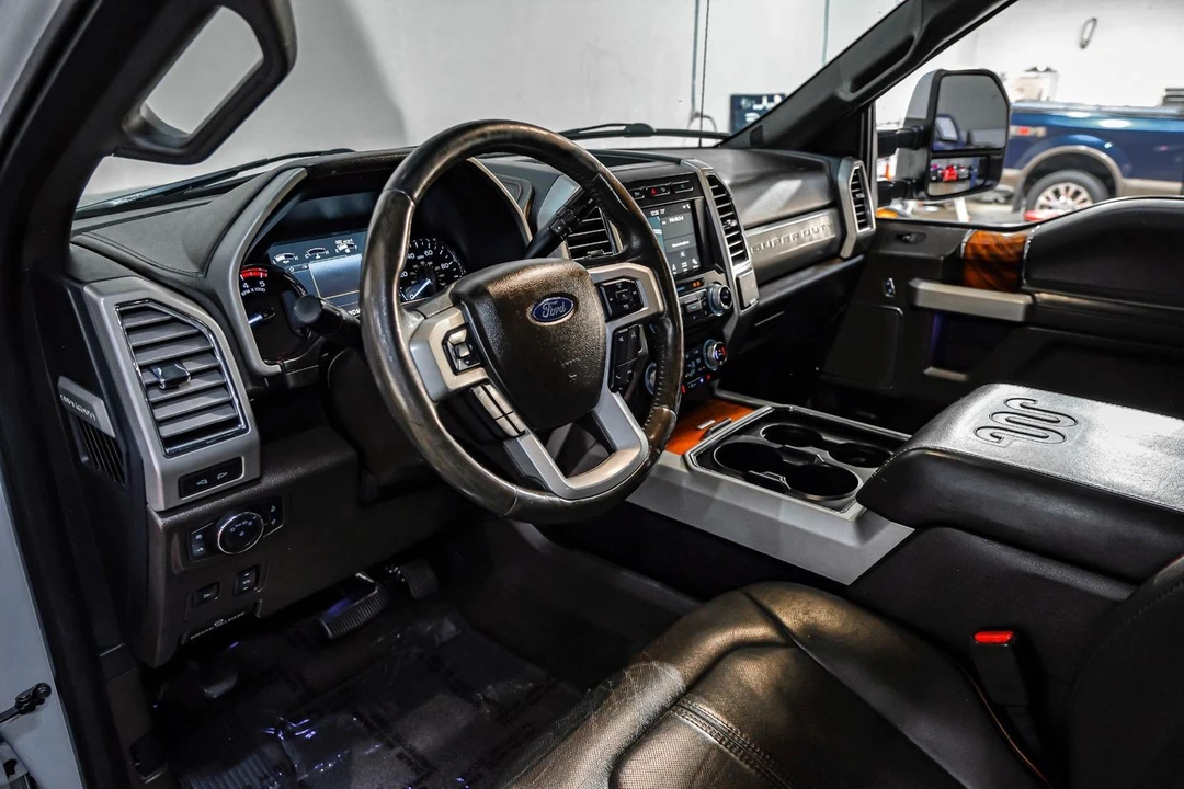 2017 Ford Super Duty 4th Gen - Image 2 of 12