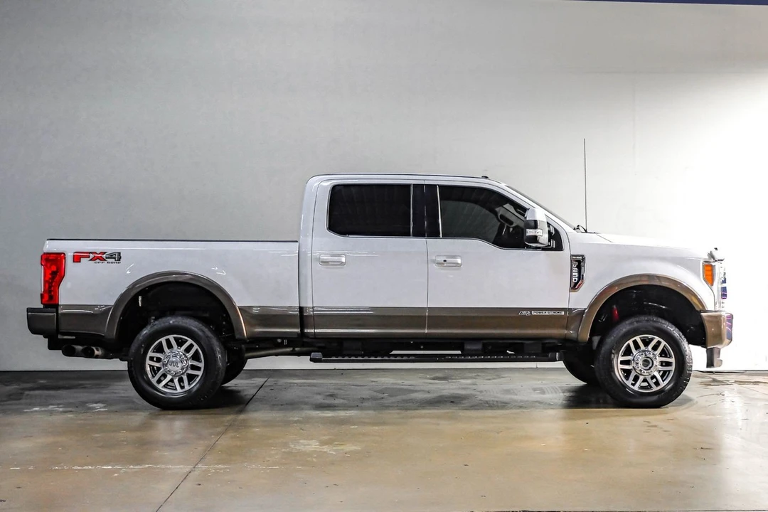 2017 Ford Super Duty 4th Gen - Image 9 of 12