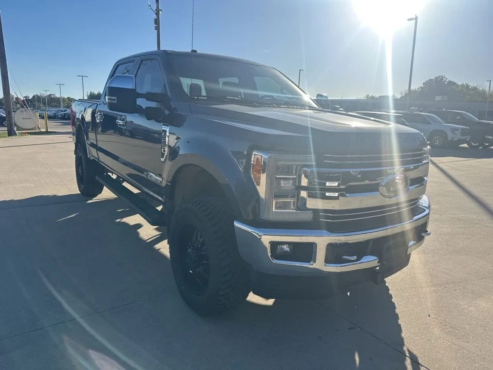 2017 Ford Super Duty 4th Gen - Image 5 of 12