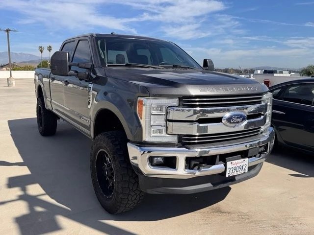 2017 Ford Super Duty 3rd Gen - Image 2 of 3