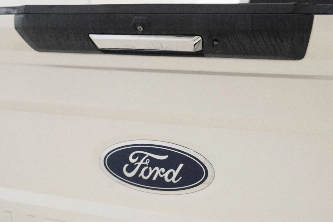 2017 Ford Super Duty 4th Gen - Image 16 of 21