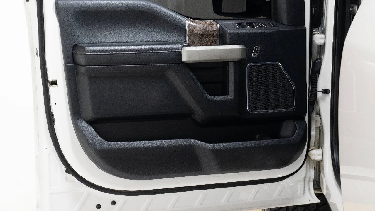 2017 Ford Super Duty 4th Gen - Image 24 of 31